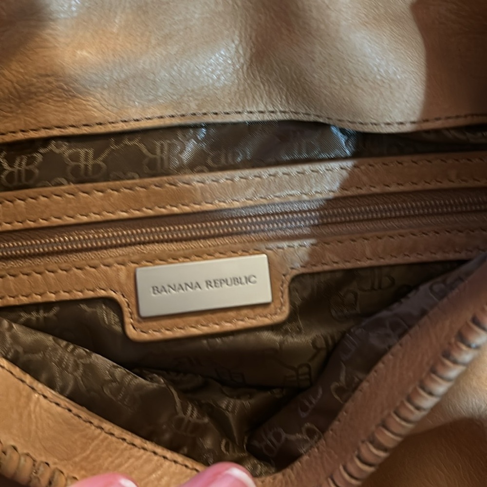 Banana Republic Shoulder Bag Tan Leather Woven Trip Magnetic Close - Picture 9 of 9